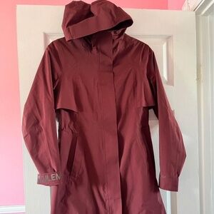 Lululemon Right as Rain jacket